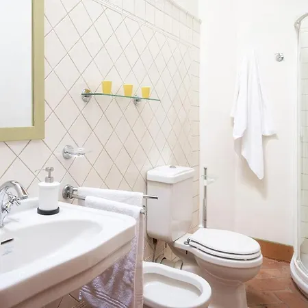 Primo Sole 22, Emma Villa *