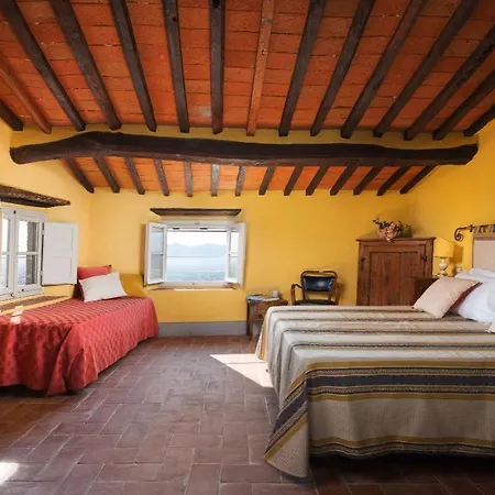 Villa Primo Sole 22, Emma Ciciana